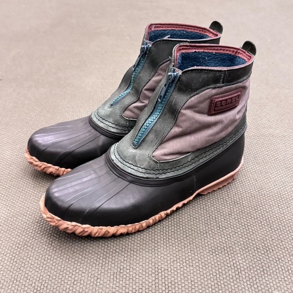 Vintage Sorel Front Zip Fleece Lined Boots - Picture 1 of 12